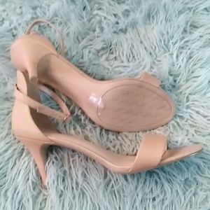 Kelly & Katie Beige Heels